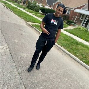 Meet your Posher, Malik